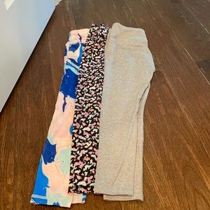 Lot 3 pairs EUC girls leggings 7/8